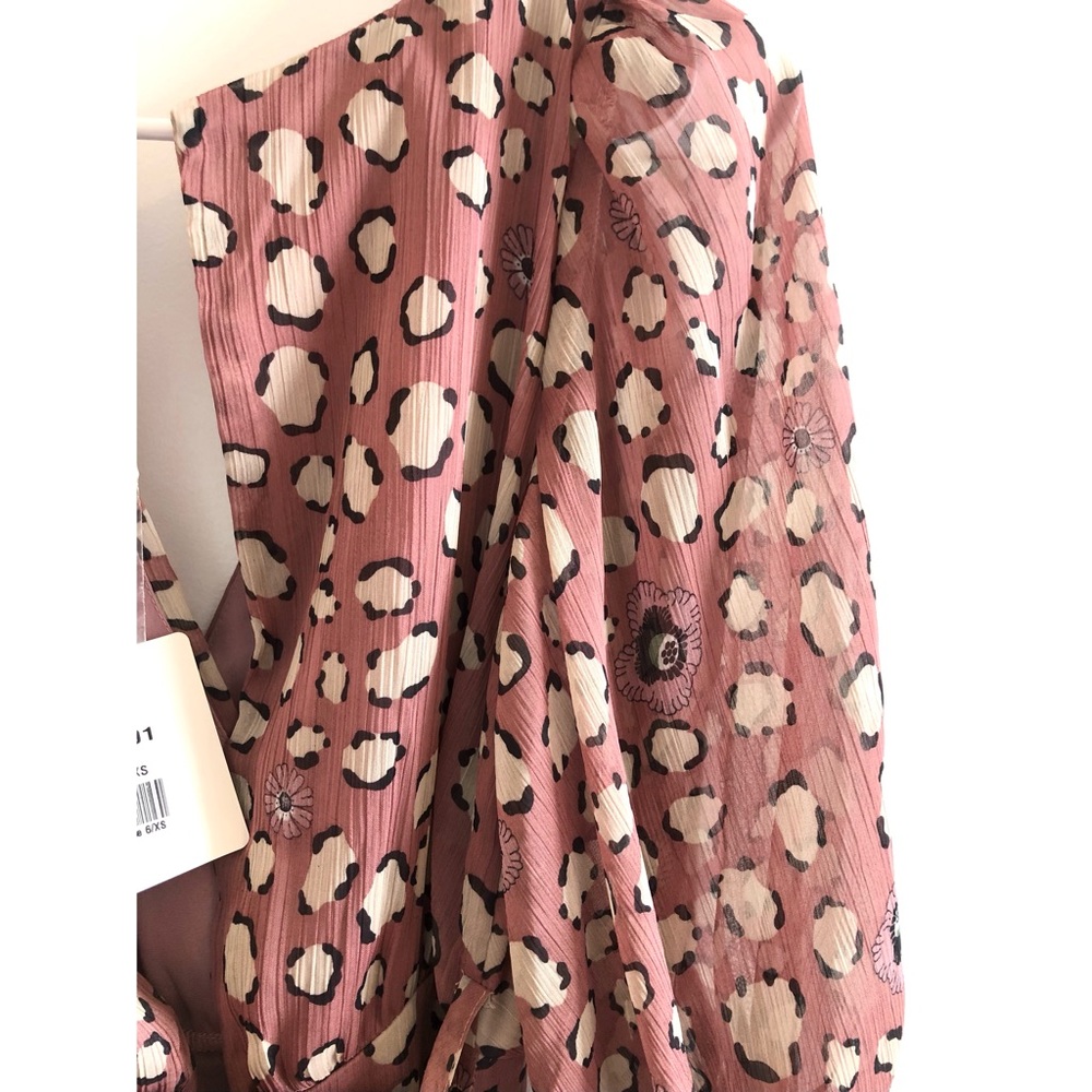 SELFIE LESLIE CHERISH BOW SHOULDER RUFFLE DETAIL DRESS ROSE - Picture 9 of 13